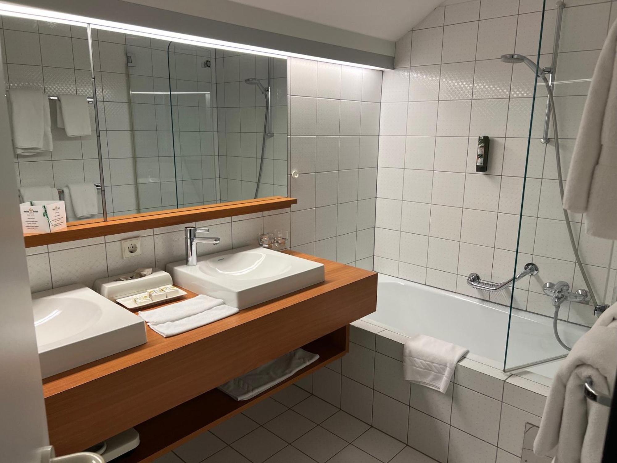 Hotel Gasthof Kroenele Lustenau Dış mekan fotoğraf
